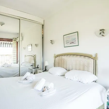 Large One Bdrm Flat A/c With Fabulous Terrace Roof By Weekome Cannes
